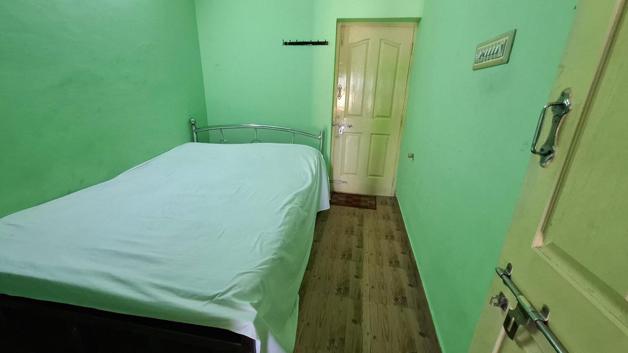 Ashwin Home Stay Tiruvannāmalai Exteriör bild
